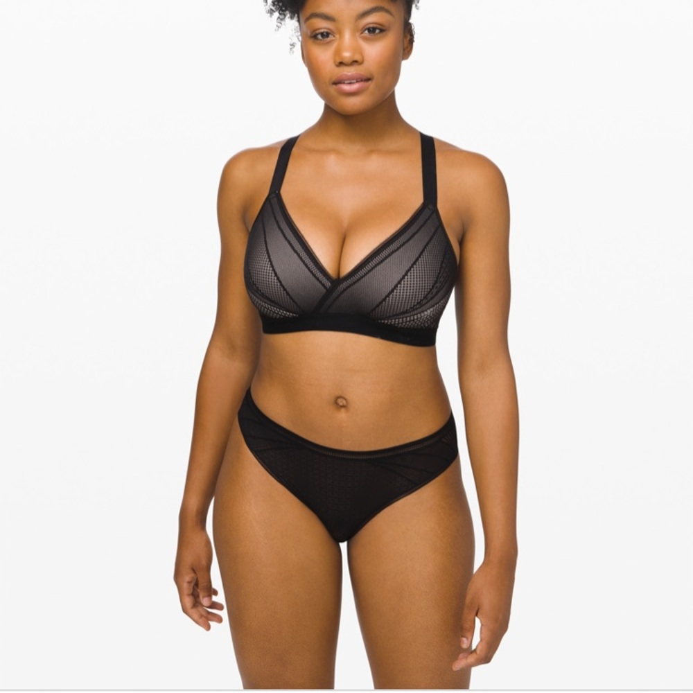 Lululemon Awake to Race Bra- 32C